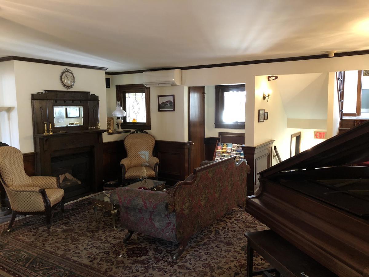 Ivy Manor Inn Village Center Bar Harbor Exterior foto